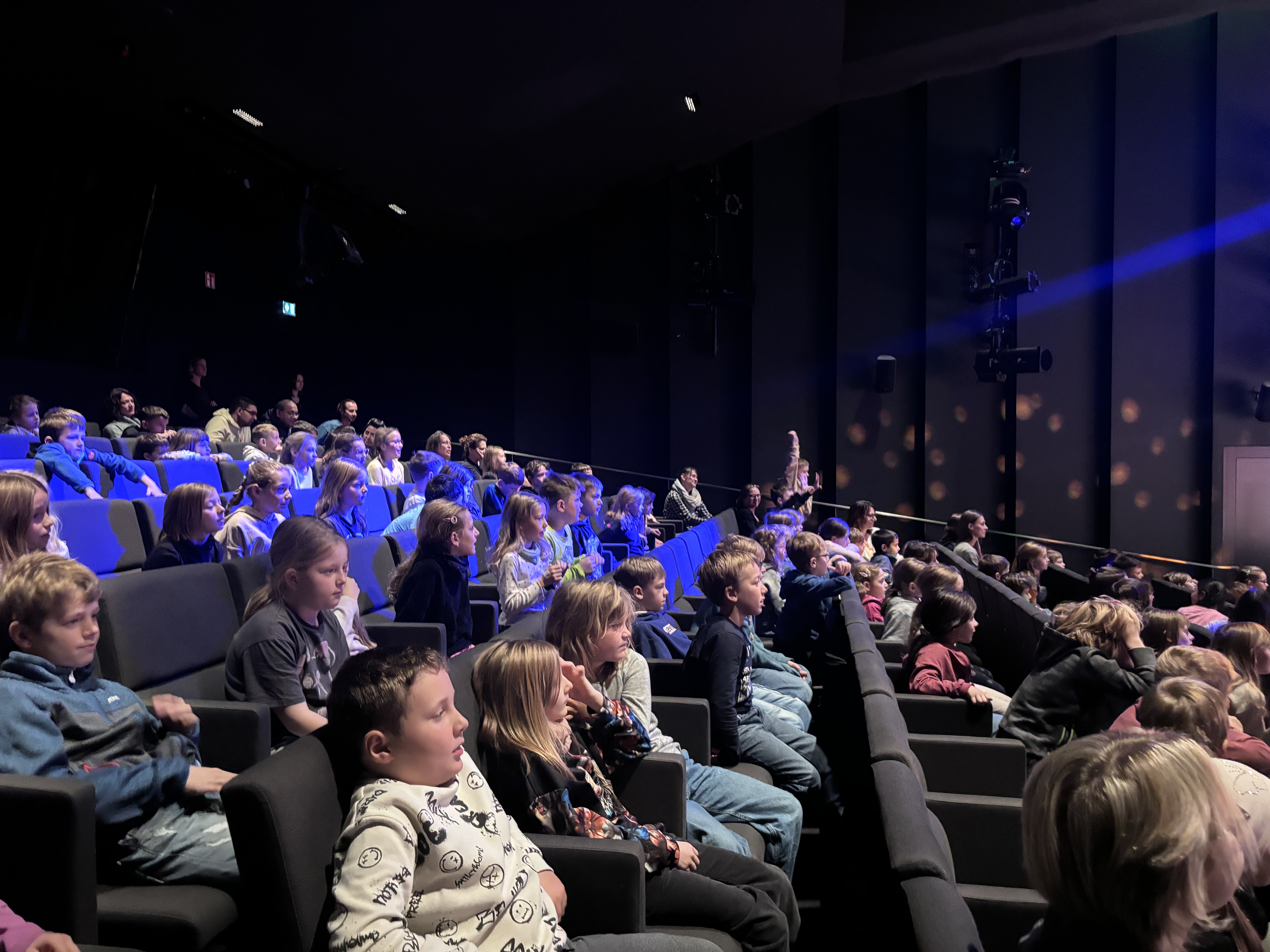 Theater1