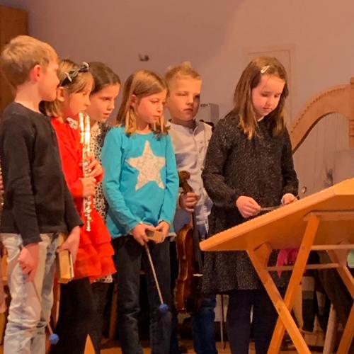 "Schneeflöckchen" mit Hackbrett