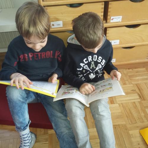 Kinder lesen