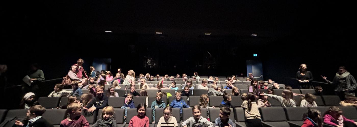 Theater1